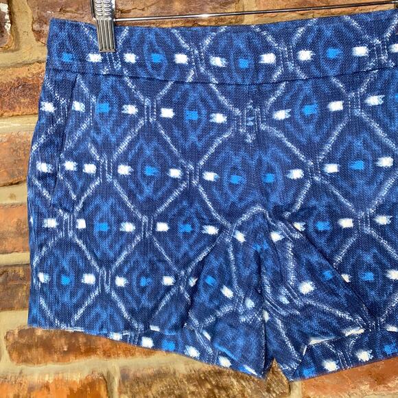J. Crew Blue Ikat Tapestry Woven Flat Front Chino Side-Zip Shorts Women's Size 4 - Picture 2 of 5